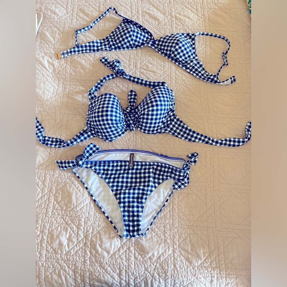 Tommy Bahama woman’s gingham blue bikini with 2 tops and 1 bottom
